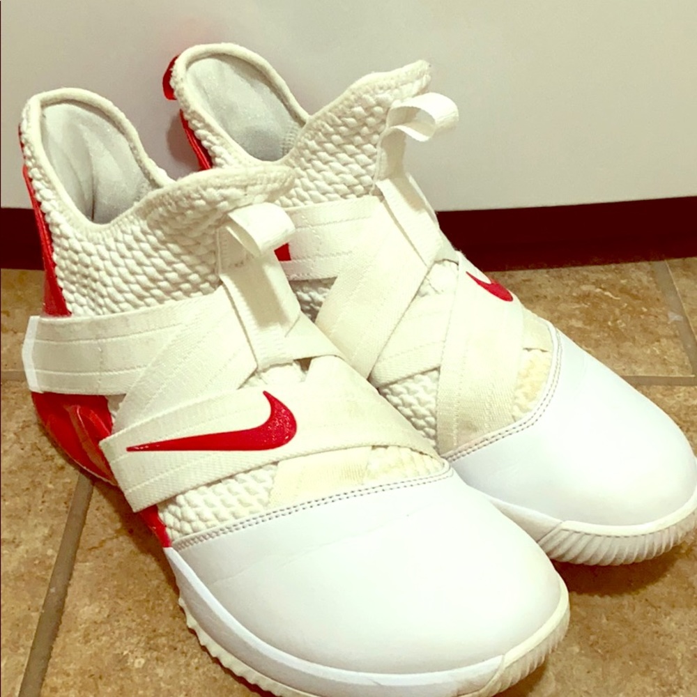 LeBron Soldier 12 size 9